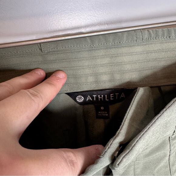 Athleta Tribeca Utility Crop Laurel Olive Green Straight Leg Pants Size 0 - Picture 4 of 7